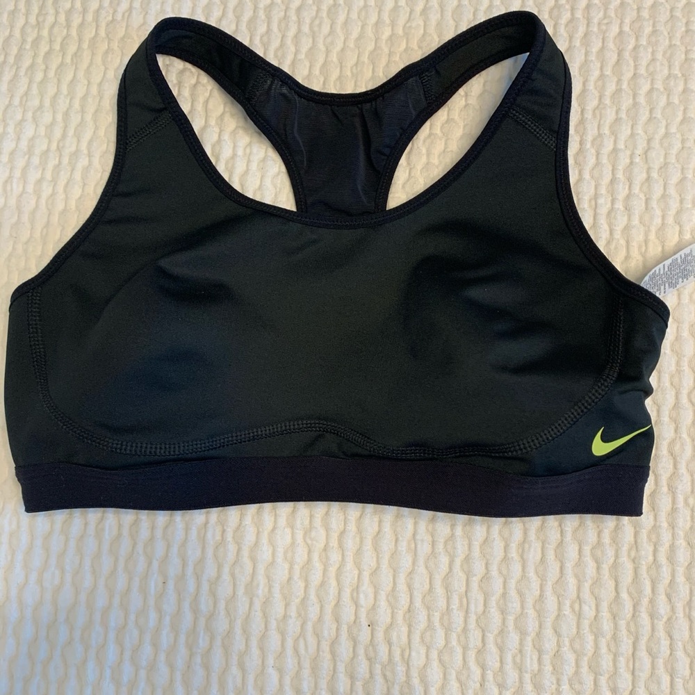 Under armour brand new sports bra